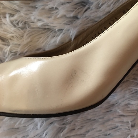 Salvatore Ferragamo Vintage Heels - Picture 9 of 9